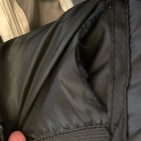 Reebok Mini Gym Duffle Bag - Picture 12 of 12